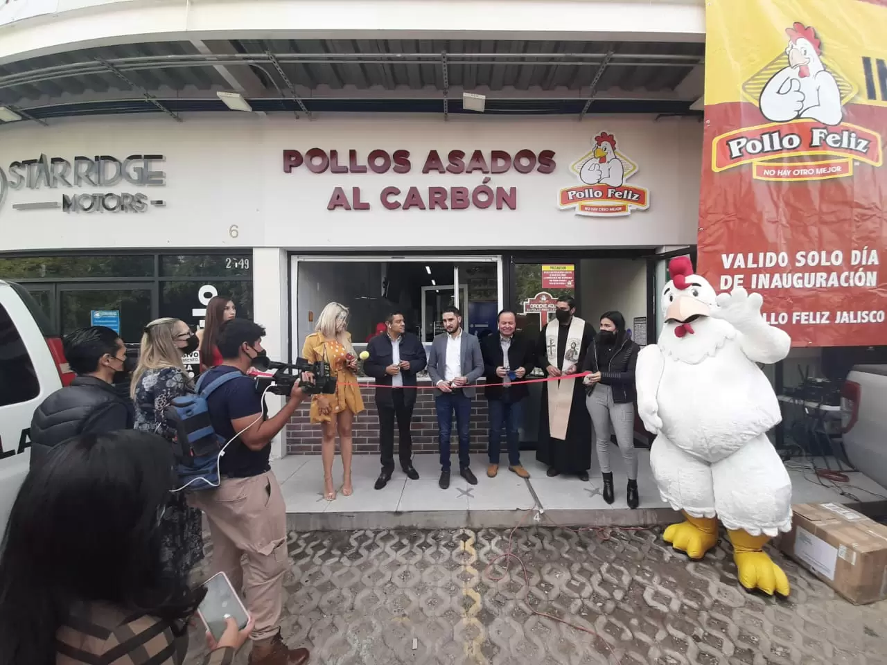Ante la pandemia, Pollo Feliz planea abrir 100 sucursales en Jalisco  durante el 2021 - Locales en venta y renta